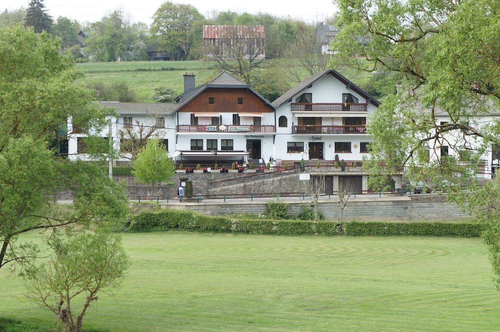 Hotel Rittersprung Ouren Exteriér fotografie